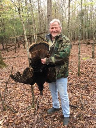 large tom turkey hunt